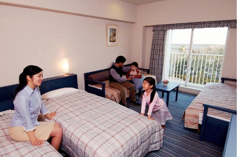 Tokyo Disney Celebration Hotel Urayasu Bagian luar foto
